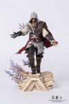 Assassins-Creed- Animus-Ezio-Statue-02