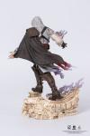 Assassins-Creed- Animus-Ezio-Statue-05