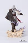 Assassins-Creed- Animus-Ezio-Statue-06
